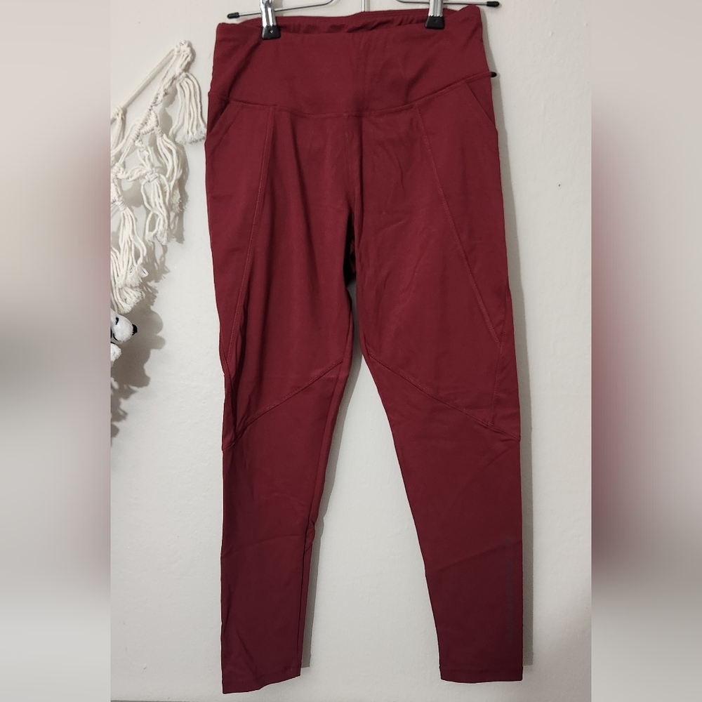 EUC Orangetheory Burgundy Leggings